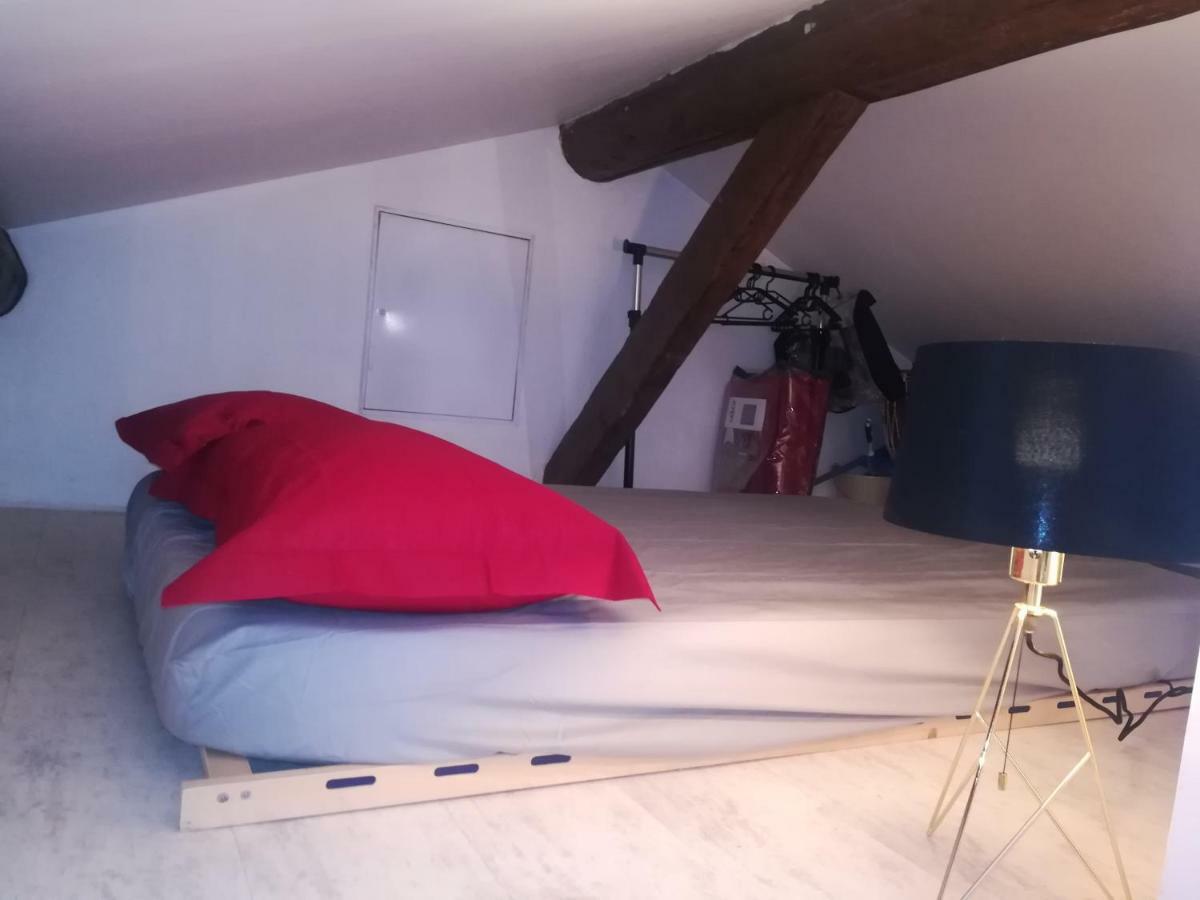 Lyon Apartment Luaran gambar