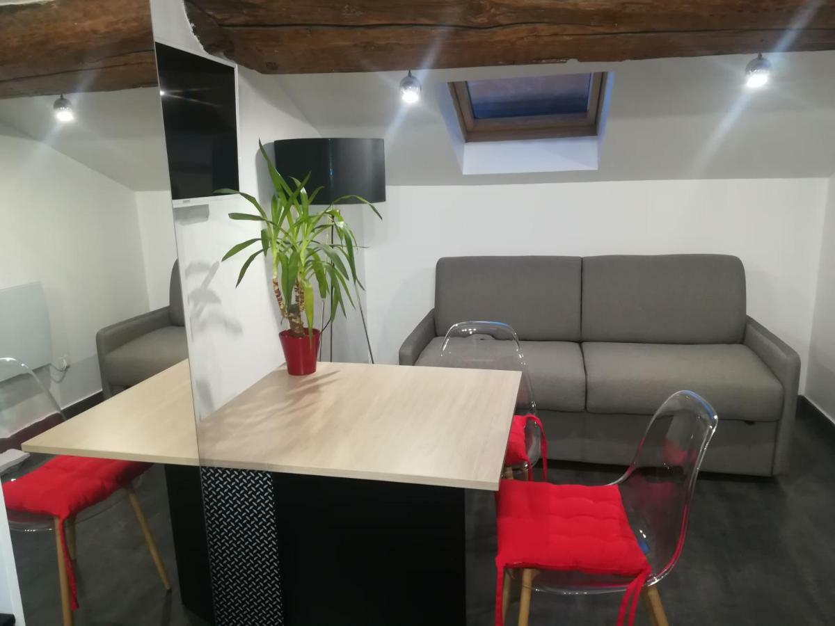 Lyon Apartment Luaran gambar